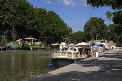 France, Hérault (34), Béziers, Canal du Midi, classé Patrimoine Mondial de l'UNESCO, le Port Neuf