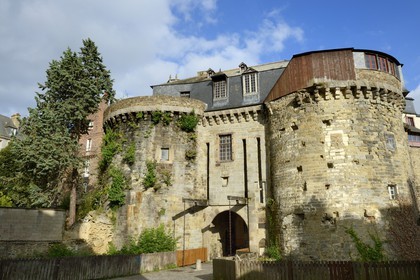 France, Ille-et-Vilaine (35), Rennes, la porte mordelaise, le chatelet d'entrée est un vestige des remparts de Rennes