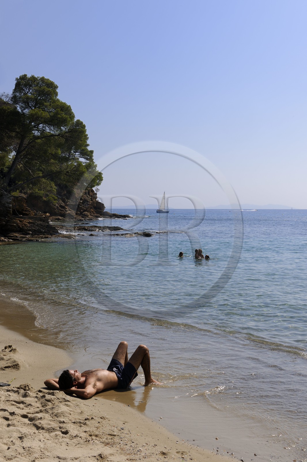 France, Var (83), Le Rayol-Canadel-sur-Mer, Domaine du Rayol, Jardin des Méditerranées, propriété du Conservatoire du Littoral, mention obligatoire, plage du départ du jardin marin