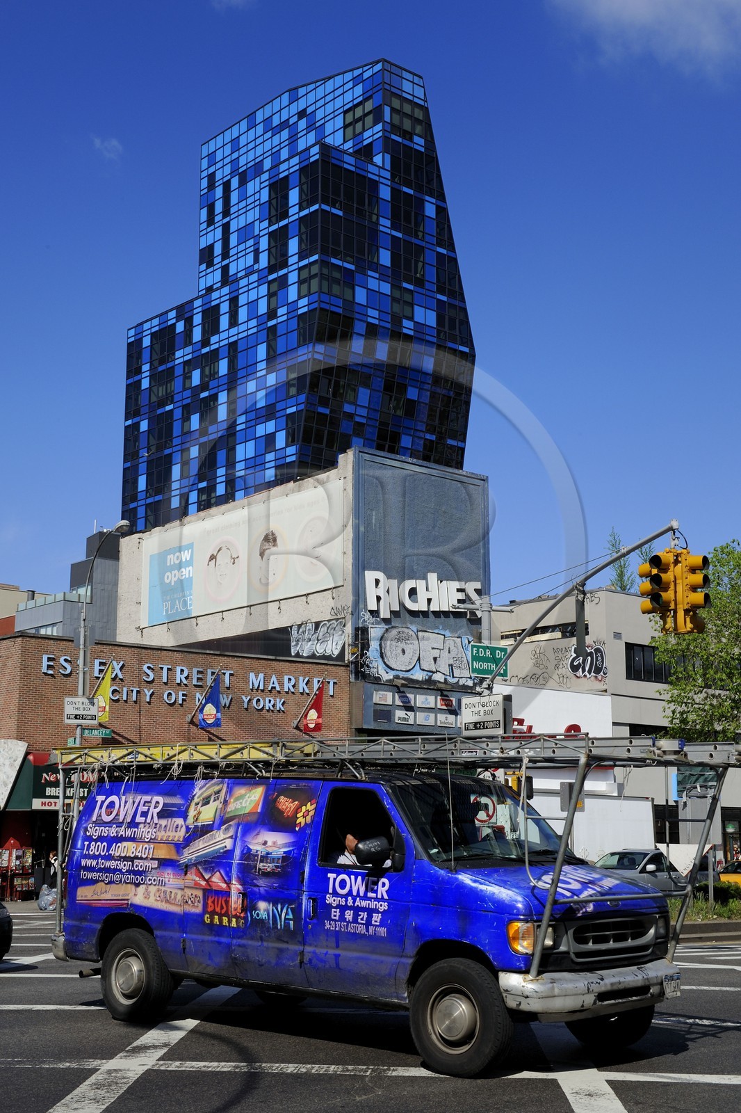 Etats-Unis, New York, Manhattan, l'immeuble Blue Condominium (2007) sur Norfolk Street