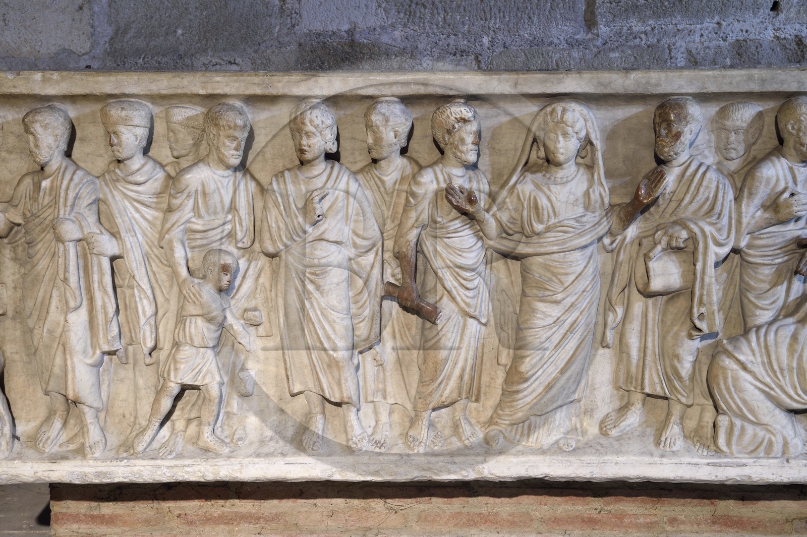 France, Puy de Dome, Clermont Ferrand, Notre-Dame de l'Assomption cathedral, in the 10th century crypt, 4th century Gallo-Roman Christian marble sarcophagus representing the deceased depicted as a prayer leader in the presence of Christ