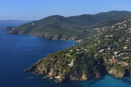 France, Var (83), Corniche des Maures, le Cap Cavalaire-sur-Mer (vue aérienne)