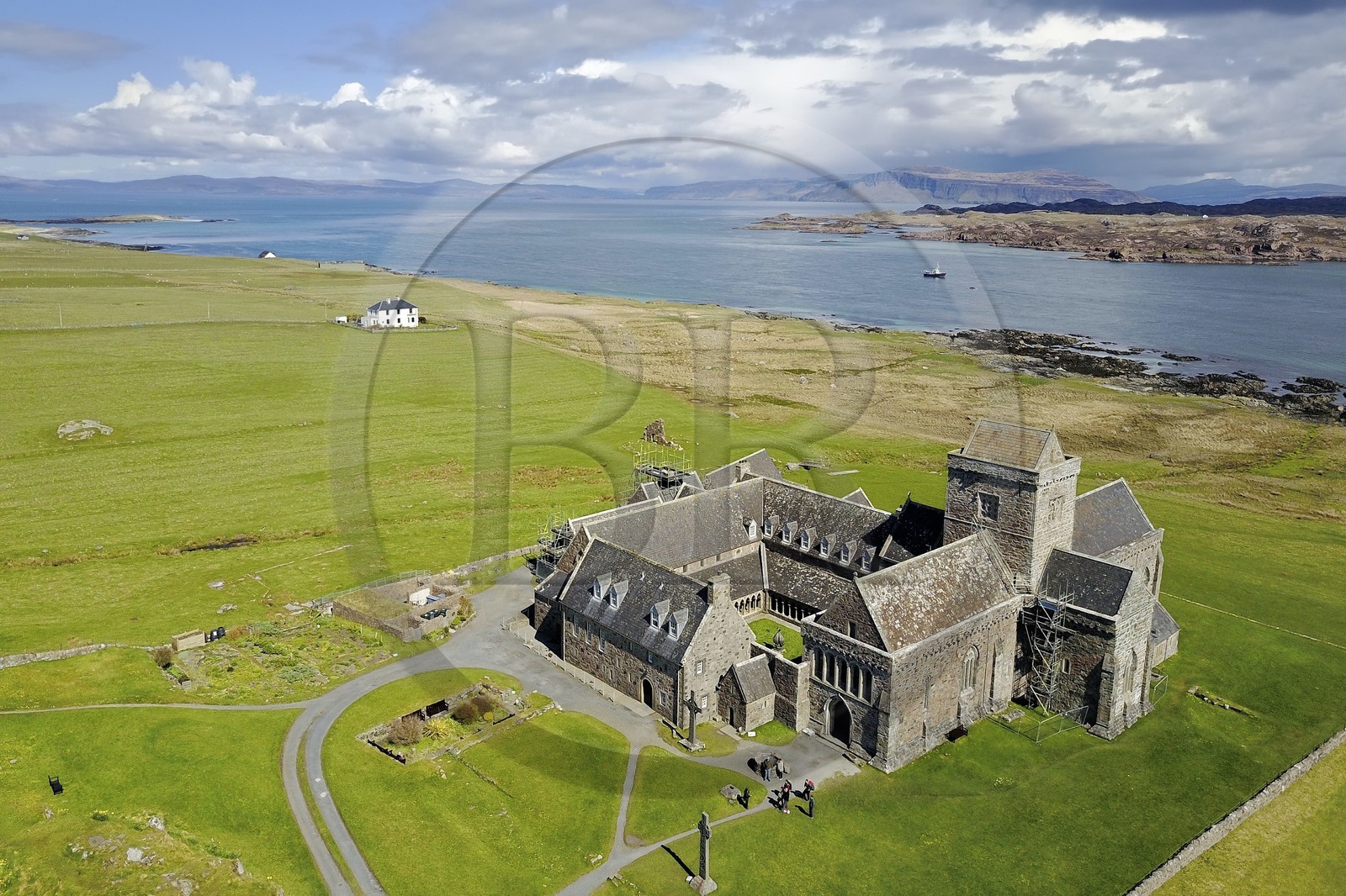 United Kingdom, Scotland, Highland, Inner Hebrides, Isle of Iona facing the Isle of Mull, Iona Abbey on the sea side (aerial view)