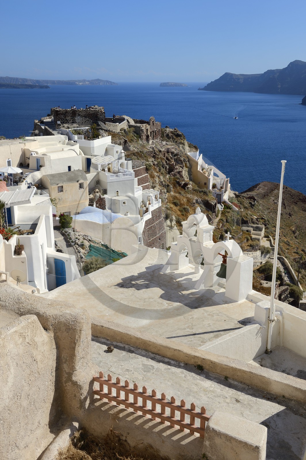 Grèce, Les Cyclades, mer Égée, île de Santorin (Thira ou Théra), le village de Oia qui surplombe la Caldera
