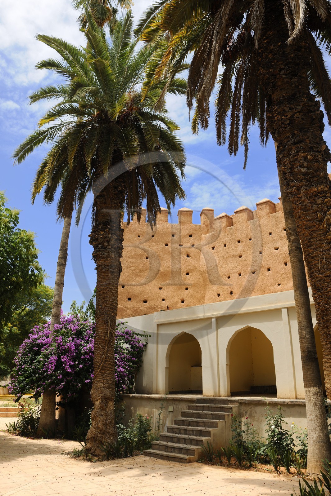 Maroc, région de l'Oriental, Oujda, le jardin du parc Lalla Meriem le long des remparts de la médina