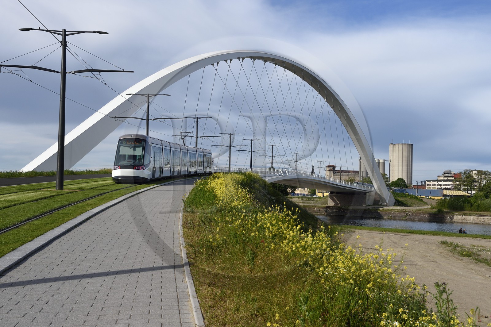 France, Bas Rhin, Strasbourg, the pedestrian, bicycle and the tram line D bridge over the bassin Vauban (Vauban canal basin) connecting Strasbourg to Kehl in Germany called Pont Citadelle
