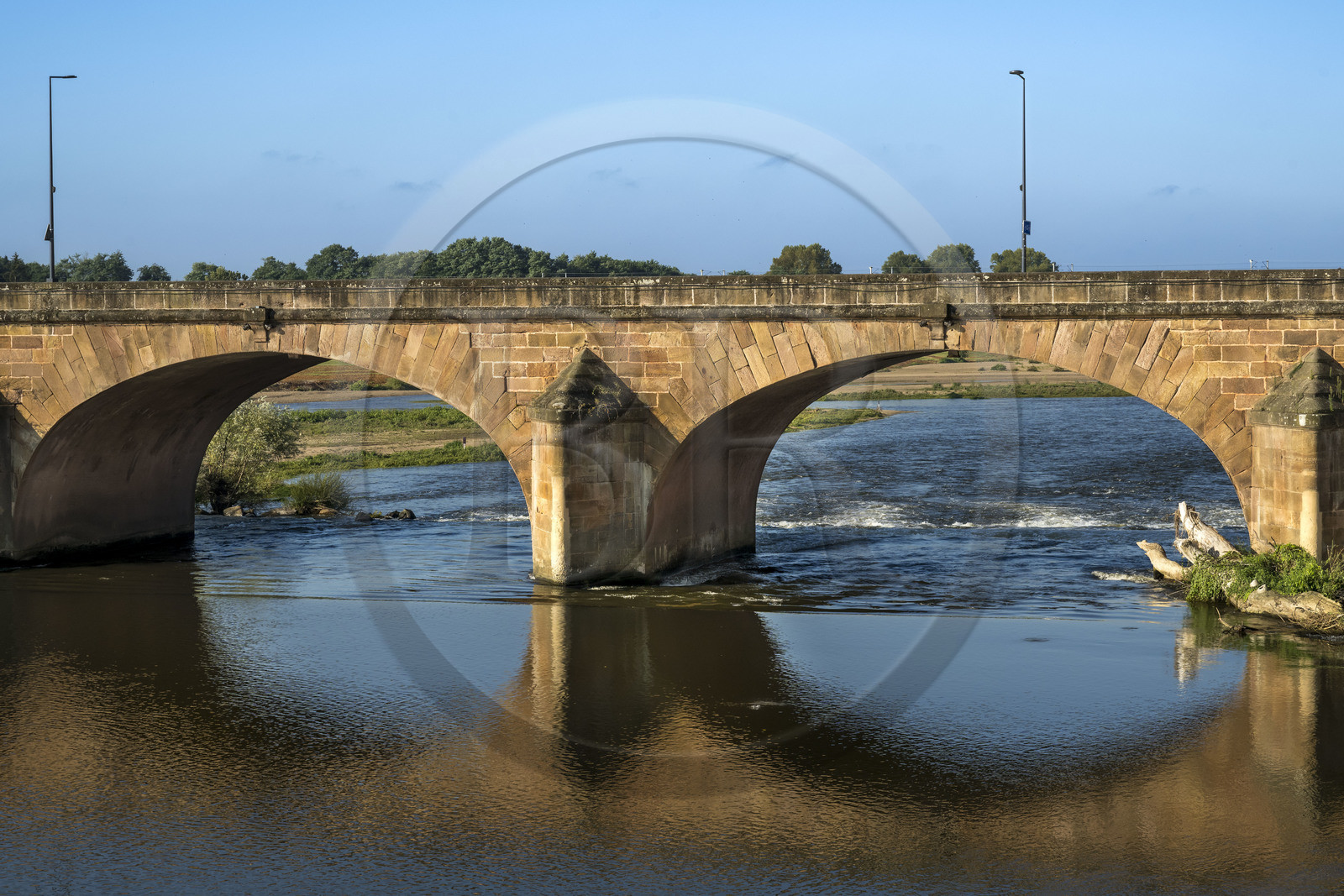 France, Nièvre (58), Nevers, Pont de la Loire