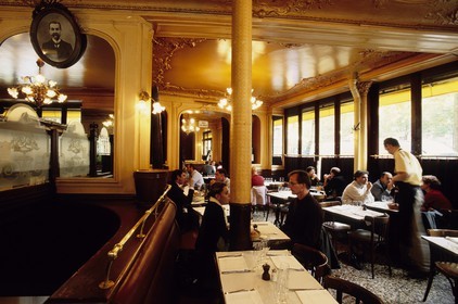 France, Paris 12ème (75), restaurant rétro Le Square Trousseau, rue Antoine Vollon