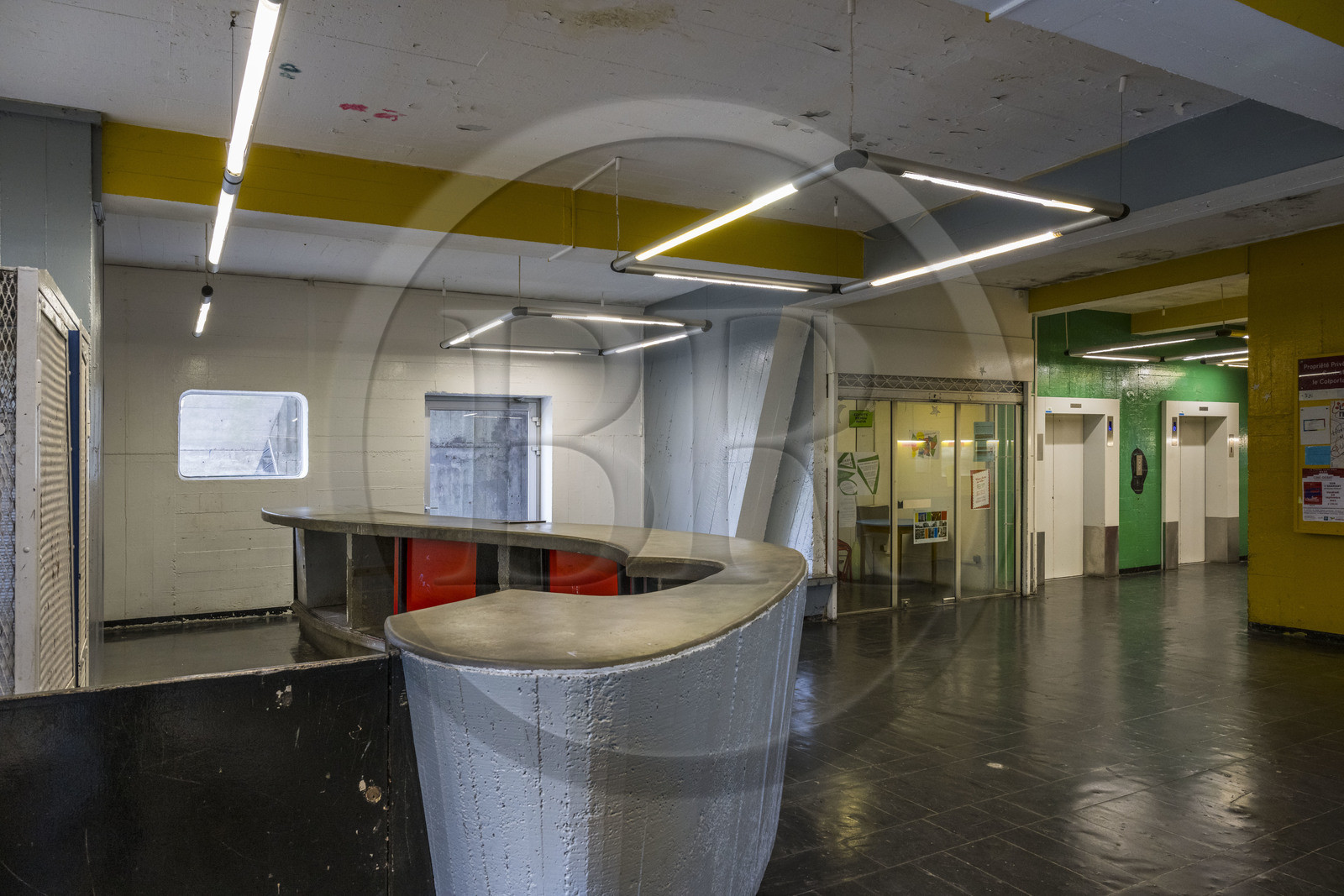 France, Loire Atlantique, suburb of Nantes, Rezé, the Maison Radieuse by the architect Le Corbusier, entrance hall of the Nantes-Rezé Housing Unit building with 294 apartments, in the foreground the post office