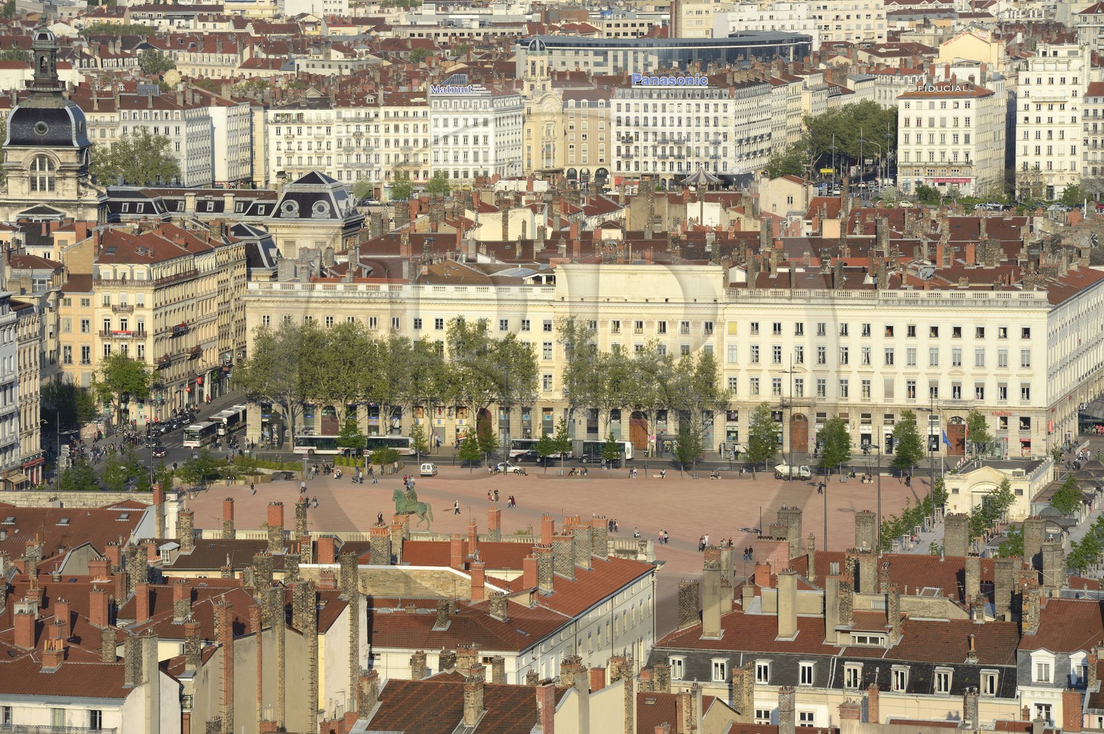 France, Rhône (69), Lyon, site historique classé Patrimoine Mondial de l'UNESCO, la place Bellecour dans le quartier de la Presqu'Ile