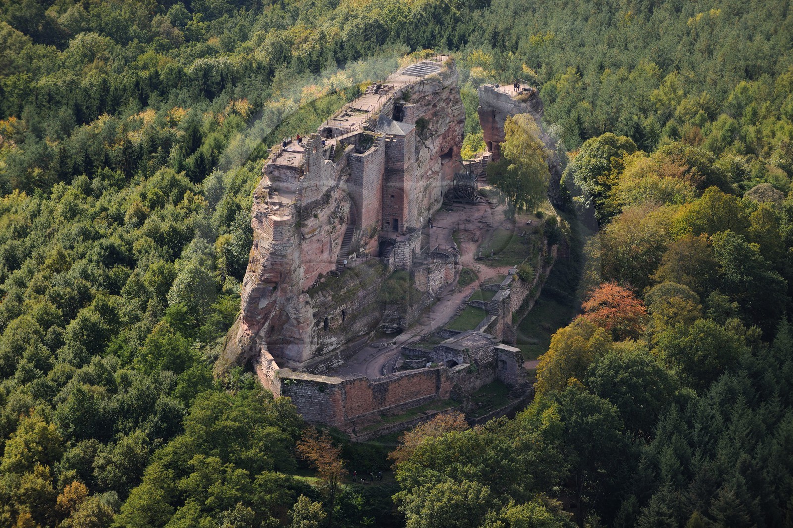 France, Bas-Rhin (67), château de Fleckenstein (photo aérienne)