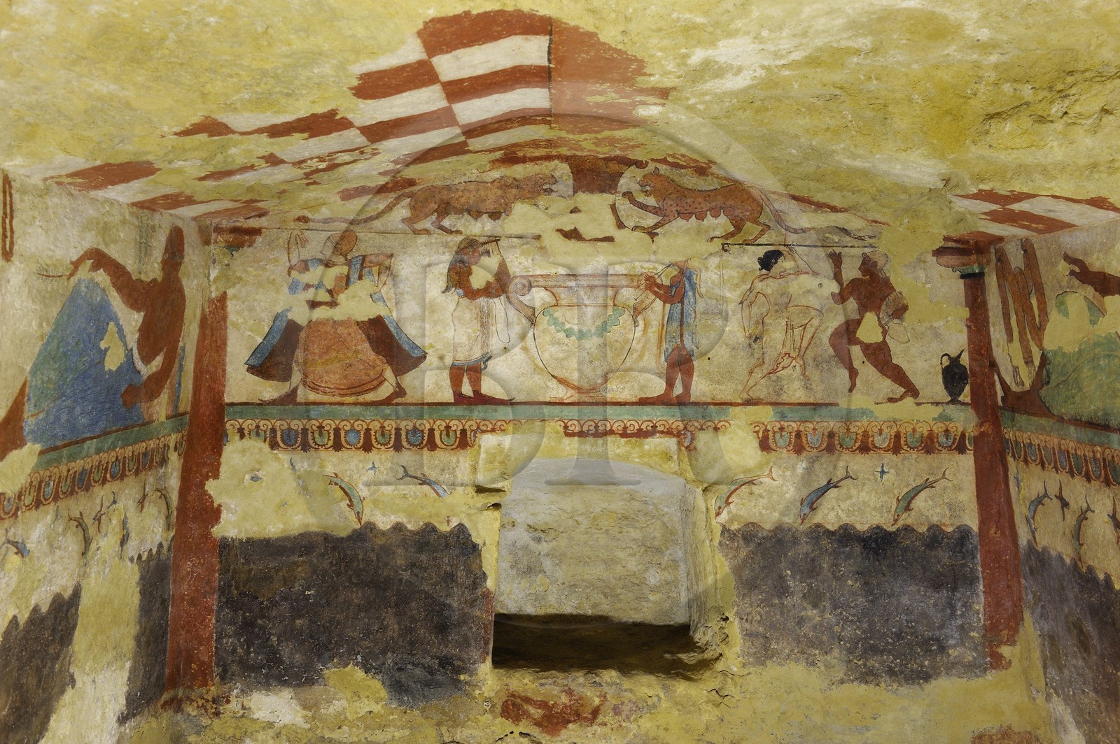 Italie, Latium, province de Viterbe, Tarquinia, nécropole antique étrusque de Monterozzi (Necropoli dei Monterozzi) classée Patrimoine Mondial de l'UNESCO, la Tombe des Lionnes (tomba delle Leonesse)