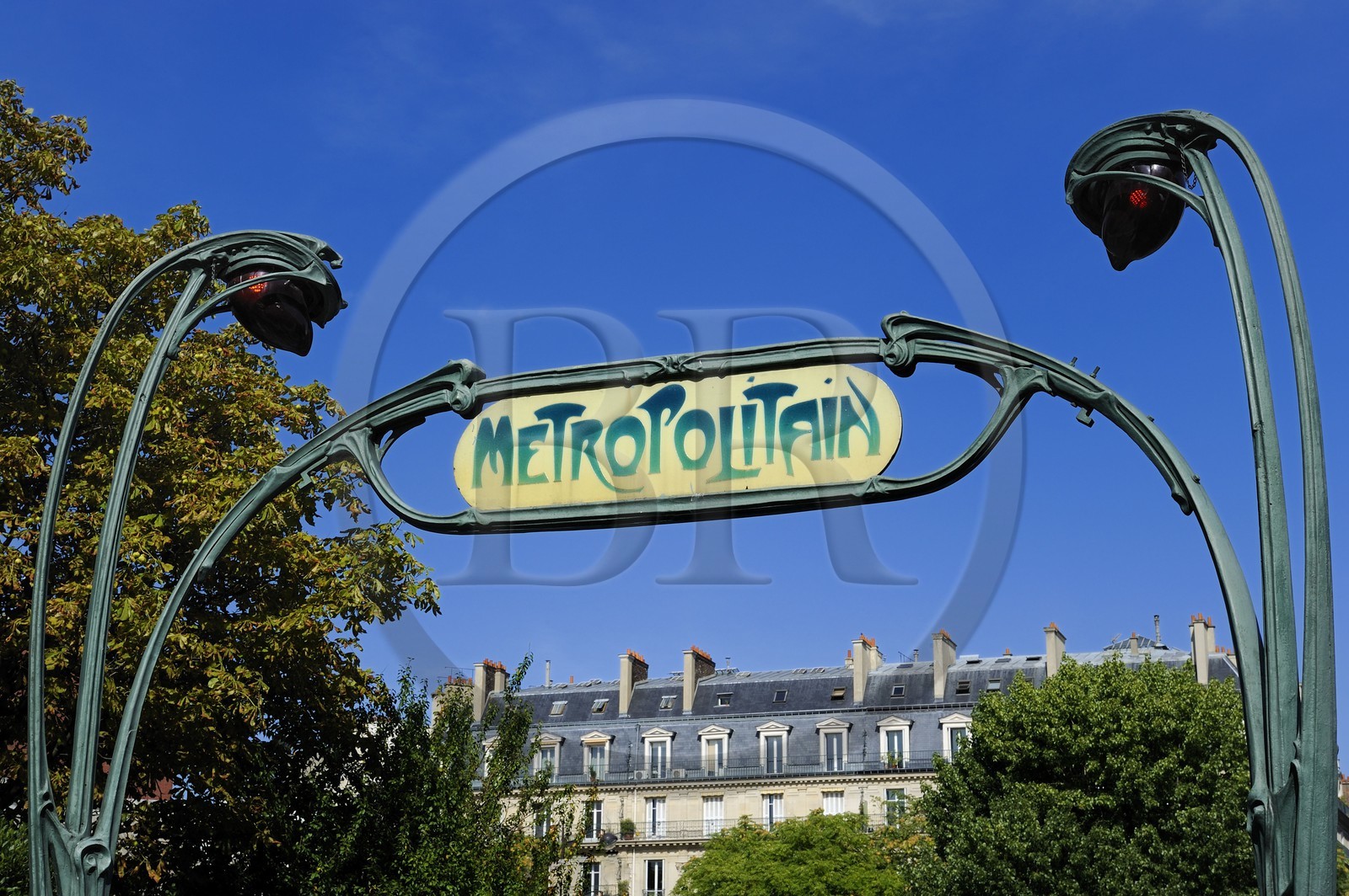 France, Paris (75), place de l'Europe, station de métro de style Art Nouveau d'Hector Guimard