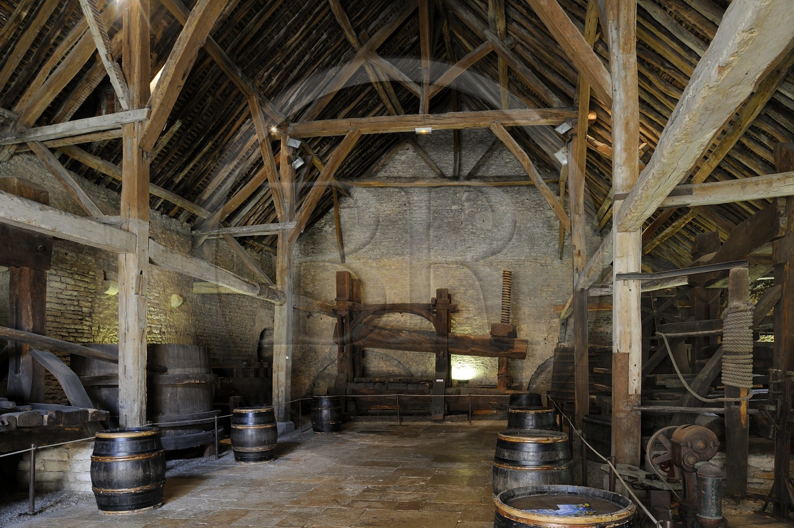 France, Côte-d'Or (21), Beaune, Hôtel des Ducs de Bourgogne et musée du vin, cuves et pressoirs