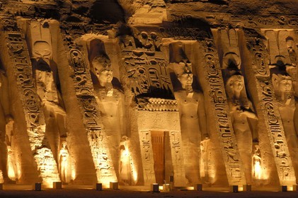 Egypte, Haute Egypte, Nubie, Abou Simbel, site classé Patrimoine Mondial de l' UNESCO, temple de Nefertari dédié à la déesse Hathor