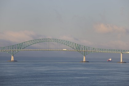 Canada, province de Québec, le pont sur le fleuve Saint-Laurent à Trois-Rivières