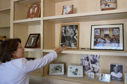 France, Alpes Maritimes, Cannes, the Villa La Californie where Picasso lived, today renamed the Pavillon de Flore by Marina Picasso, Marina Picasso granddaughter of Picasso shows a picture representing her as a child along with Pablo Picasso and Jean Cocteau