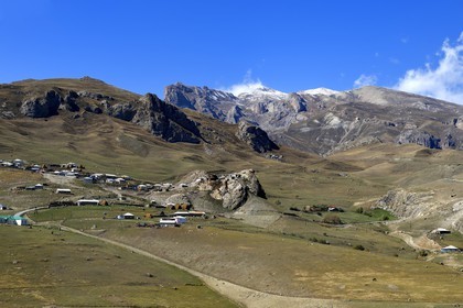Azerbaijan, Quba (Guba) region, Greater Caucasus mountain range, along Xinaliq Yolu road towards Khinalug, village of Jek