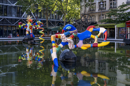 France, Paris (75), quartier des Halles  Beaubourg, la fontaine Stravinsky de Jean Tinguely et Niki de Saint Phalle