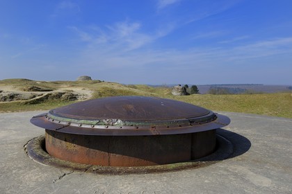 France, Meuse, Douaumont, Douaumont Fort, centerpiece of the defense around Verdun, which was taken by the Germans in 1916 and then taken by the colonial troops of Morocco the same year, turret machine gun and his observatory in the background