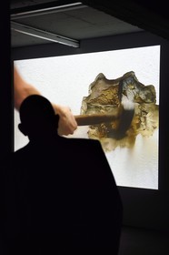 Germany, Berlin, Moabit, Hamburger Bahnhof, former 19th century train station, it became a museum for contemporary art in 1996 (Museum für Gegenwart), Hammering out (an old argument) video, 1998 by artist Monica Bonvicini