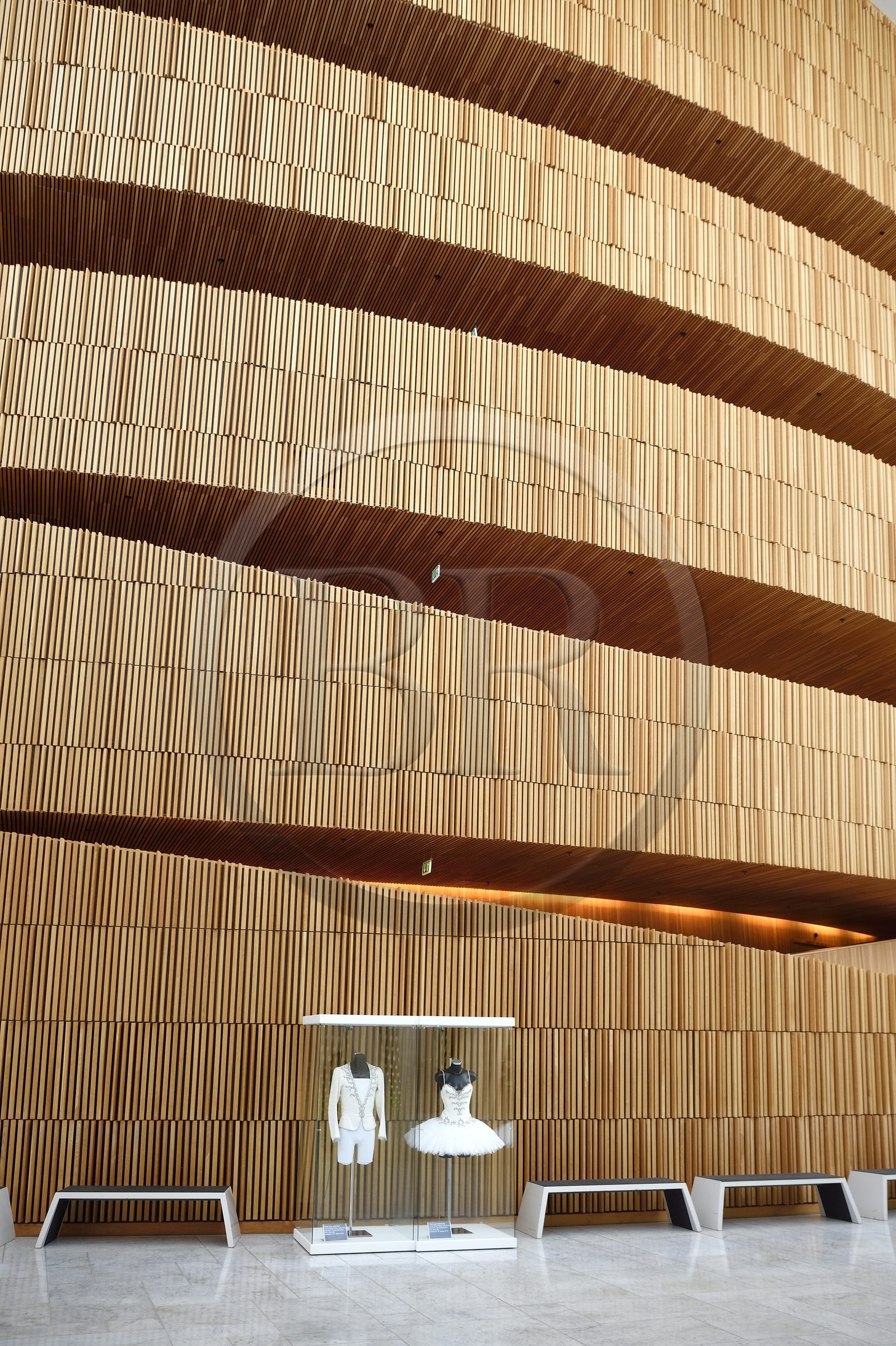 Norvège, Oslo, quartier des docks de Bjorvika, l'Opéra concu par le cabinet d'architecture Snohetta dont notamment Tarald Lundevall