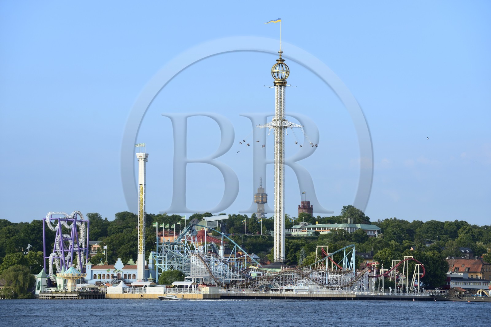 Suède, Stockholm, Djurgarden, le parc d'attractions Gröna Lund aux accents de fête foraine, les Chaises Volantes