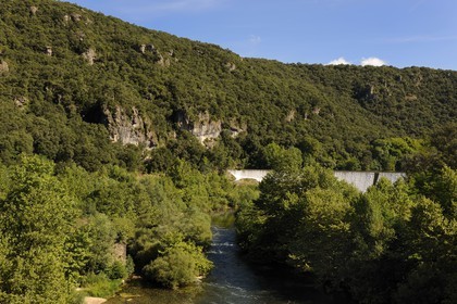 France, Hérault (34), les Gorges de l'Hérault entre Saint-Martin-de-Londres et Saint-Guilhem-le-Désert vers le Causse de la Selle