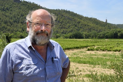 France, Var (83), Provence Verte, Correns, 1er village bio de France, le viticulteur et maire Michael Latz