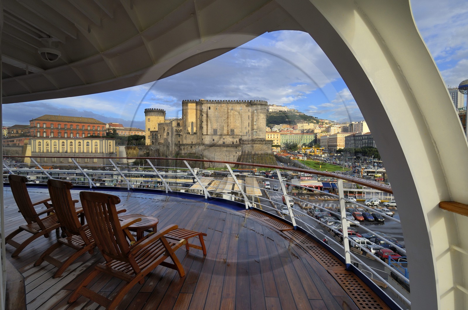 Italie, Campanie, Naples, centre historique classé Patrimoine Mondial de l'UNESCO, croisière à bord du Silvershadow de la compagnie Silversea