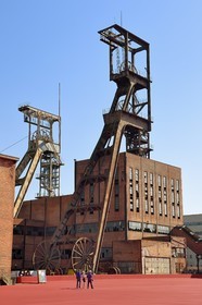 France, Moselle (57), Petite-Rosselle, le musée du carreau Wendel, chevalements du puits Wendel 1 et 2 sur le carreau