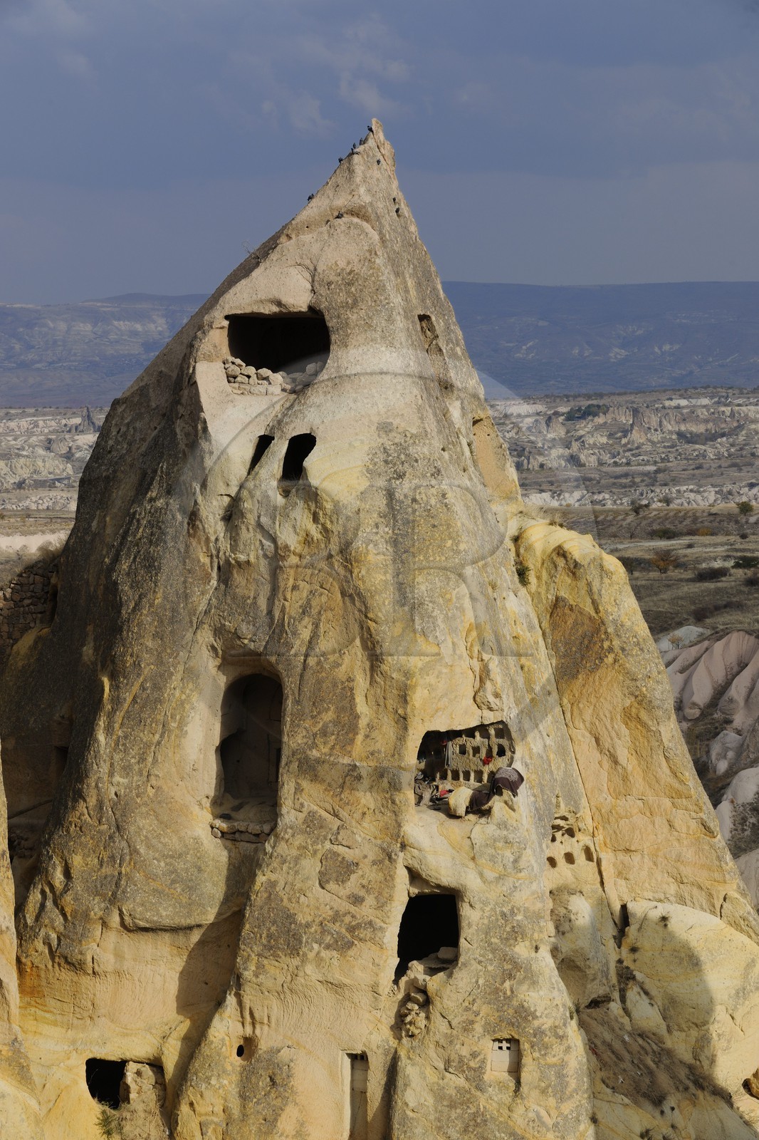 Turkey, Central Anatolia, Nevsehir Province, Cappadocia listed as World Heritage by UNESCO, Uchisar, Guvercinlik Vadisi (the Dovecote Valley), housing in a fairy chimney