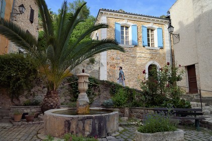 France, Var (83), La Dracénie, village de Châteaudouble, ancienne place de la Mairie