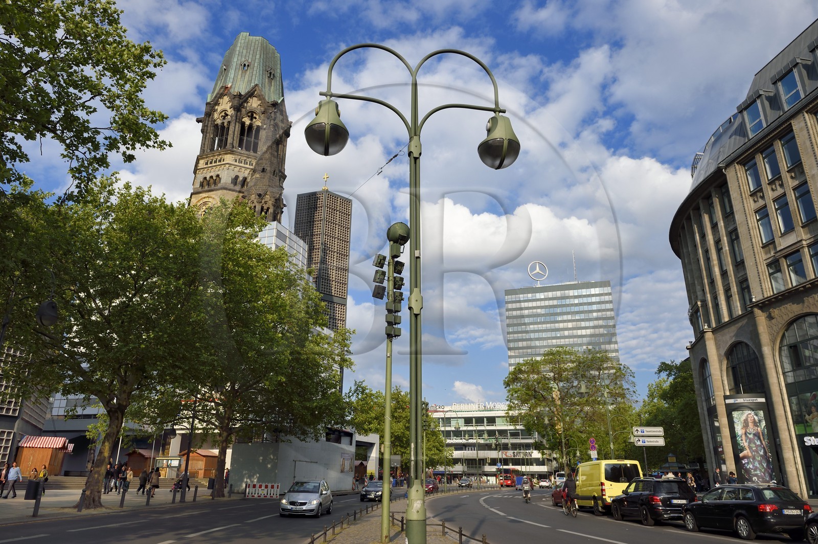 Germany, Berlin, Tiergarten district, Breitscheidplatz, Kaiser-Wilhelm-Gedächtniskirche (Kaiser Wilhelm Memorial Church)