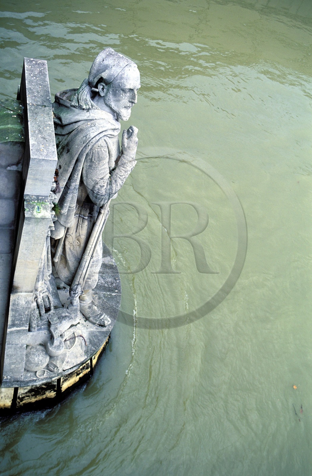 France, Paris (75), les rives de la Seine, classées Patrimoine Mondial de l'UNESCO, le Zouave du pont de l'Alma permet de mesurer l' ampleur des crues de la Seine