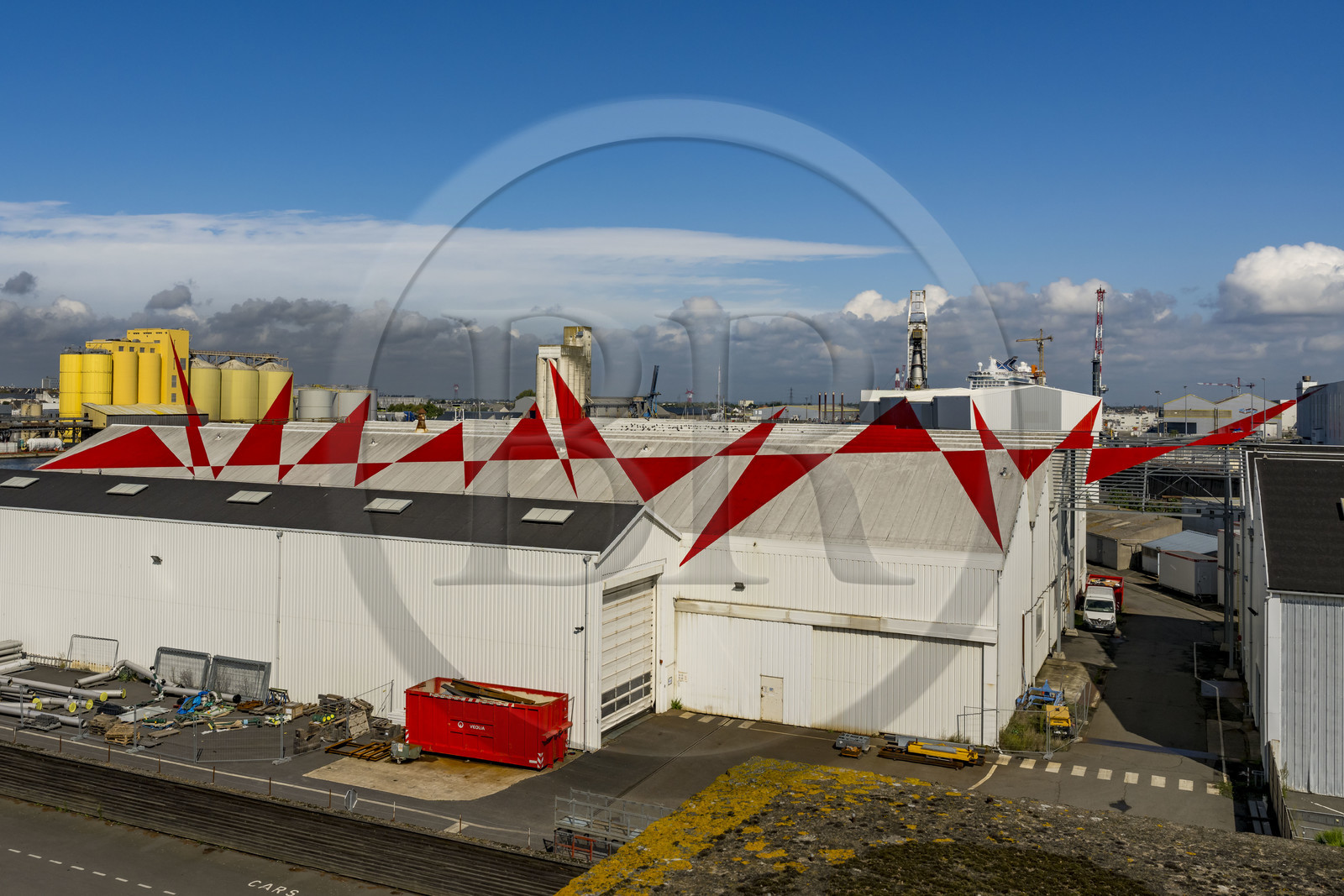 France, Loire-Atlantique (44), Saint-Nazaire, collection d'art contemporain à ciel ouvert Estuaire, Suite de triangles réalisée par l'artiste suisse Felice Varini