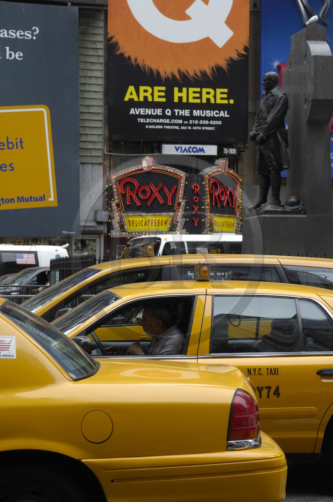 Etats-Unis, New York, Manhattan, Times Square, taxis