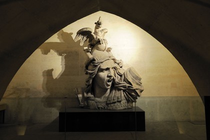 France, Paris (75), Arc de Triomphe, exposition d'un élément original d'une des facades