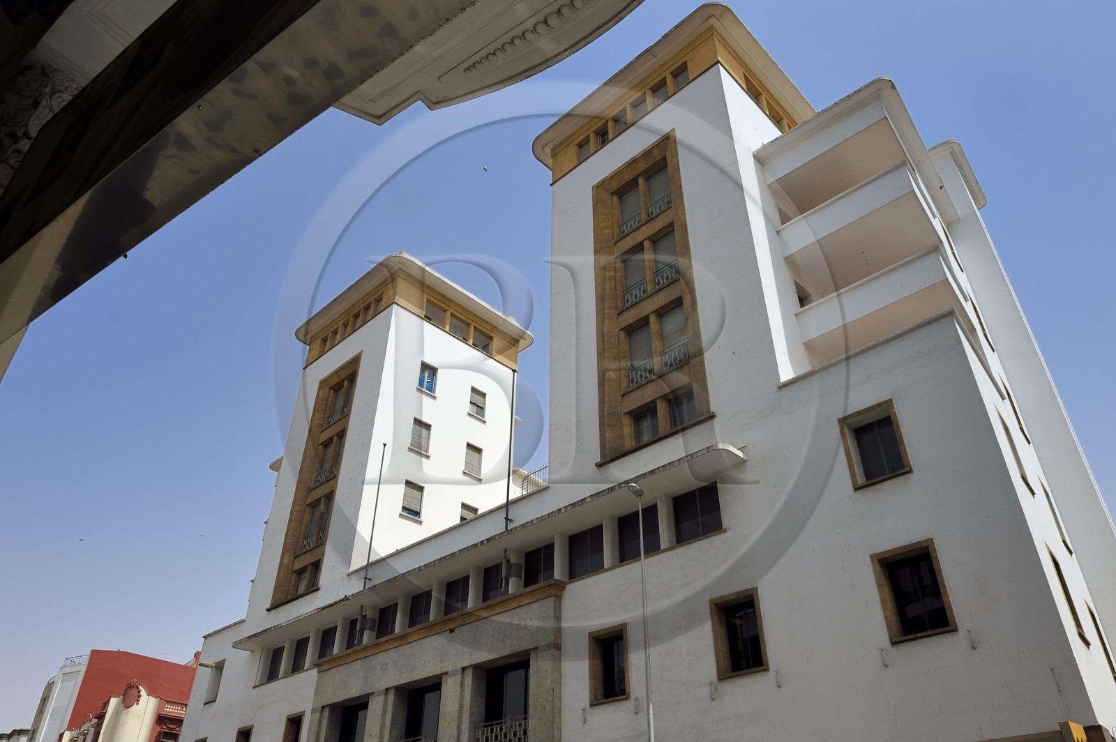Maroc, Casablanca, immeuble Attijariwafabank ex BCM rue Idriss Lahrizi construit en 1929 par l'architecte Marius Boyer