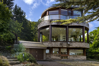 France, Cotes d'Armor, Grand Site de France Cap d'Erquy – Cap Frehel, Sables-d'Or-les-Pins seaside resort at Frehel, house designed by architect Martine Abraham in homage to her father Pol Abraham