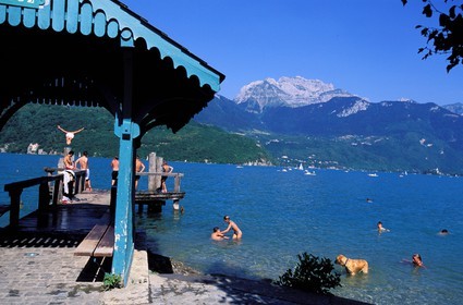 France, Haute-Savoie (74), Saint-Jorioz, les bords du lac d'Annecy en été