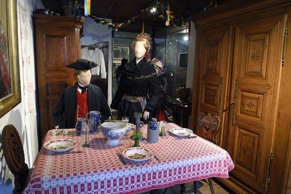 France, Bas Rhin, Strasbourg, old town listed as World Heritage by UNESCO, Alsatian museum (museum of popular arts and traditions), a 19th century stub with wedding costumes and furniture