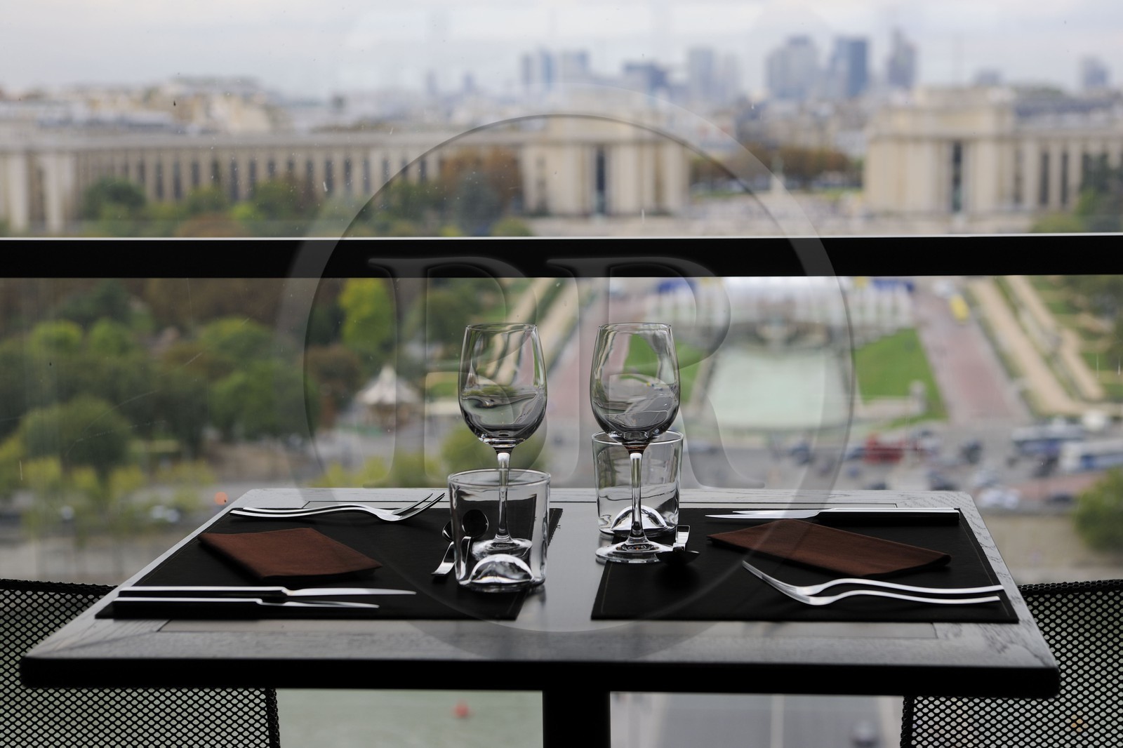 France, Paris (75), la Tour Eiffel, restaurant le 58 Tour Eiffel au premier étage