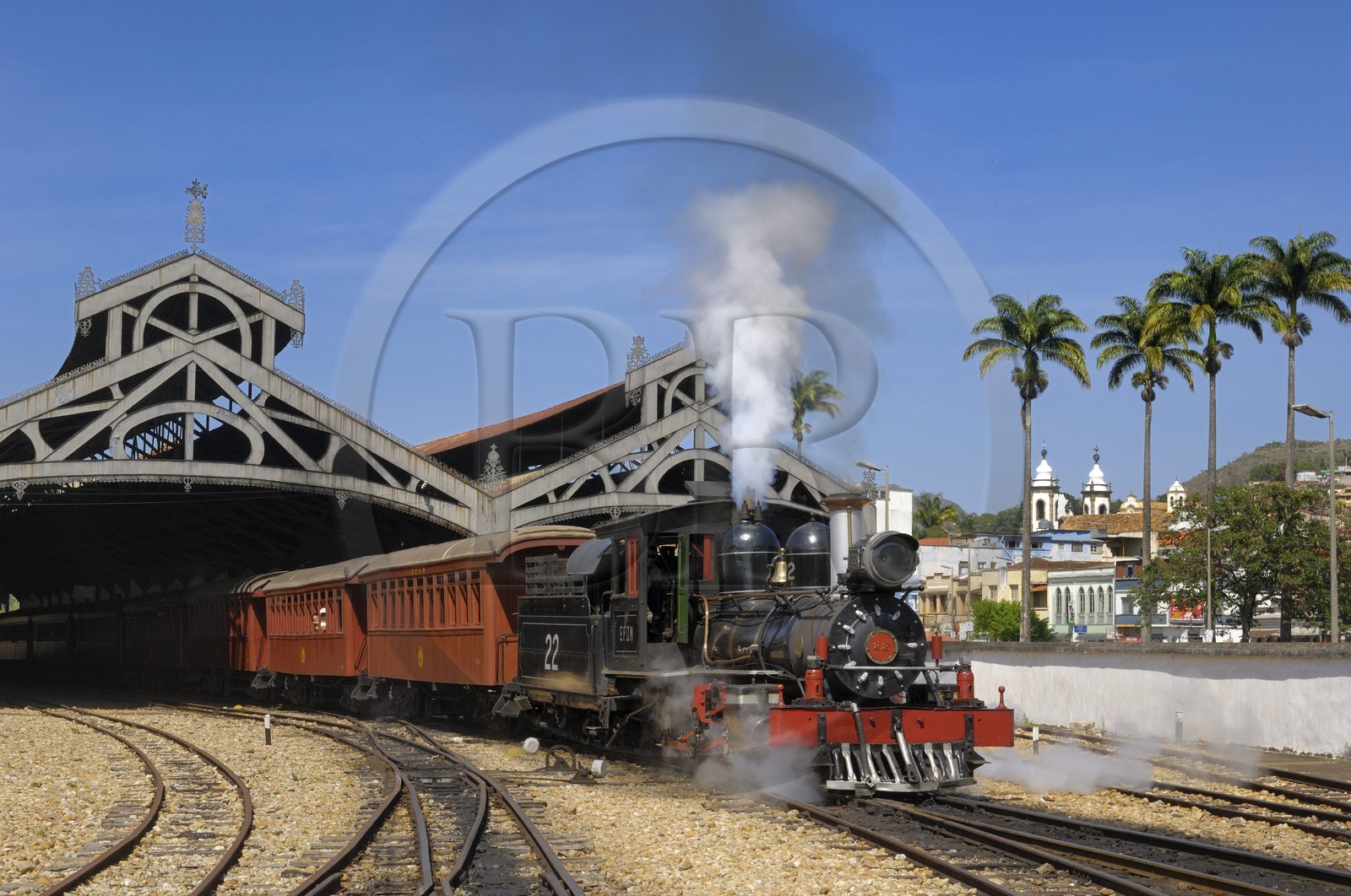 Brazil, Minas Gerais state, Sao Joao del Rei train station, Maria Fumaça steam train going to Tiradentes