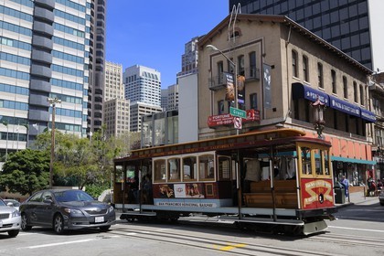 United States, California, San Francisco, Financial District, Cable car in Pine Street