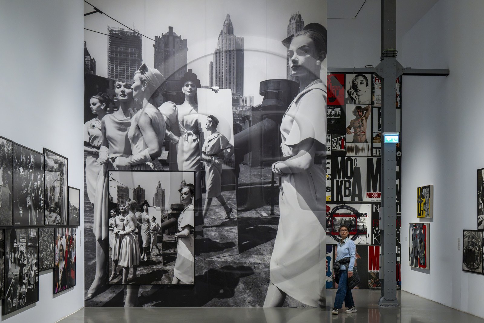 Portugal, Lisbonne, quartier de Belem, MAAT (Musée d'Art, Architecture et Technologie ou Museu de Arte, Arquitetura e Tecnologia) sur les bords du Tage, musée de l'électricité et expositions d'art moderne dans l'ancienne centrale thermique Central Tejo, Exposition All the World’s a Stage du photographe William Klein