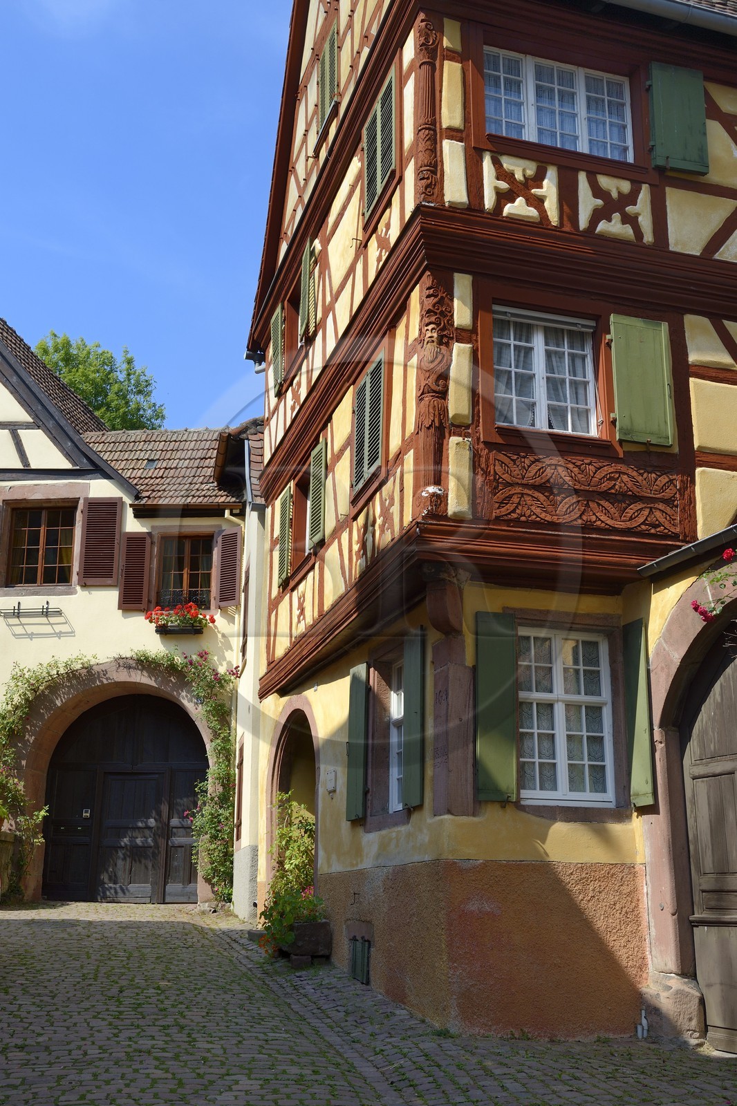 France, Haut Rhin, Kaysersberg, traditional half-timbered house, the house Bohn 1601, corner post carved
