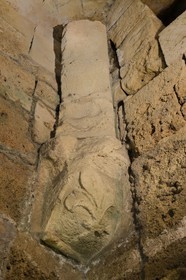 Israel, district Nord, Galilée, Acre (Akko), vieille ville, classée Patrimoine Mondial de l'UNESCO, la citadelle des Hospitaliers, le refectoire ou salle des chevaliers, fleur de Lys