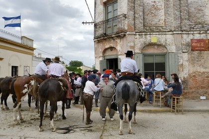 Argentina, Buenos Aires Province, San Antonio de Areco, Tradition Day festival (Dia de Tradicion), pulpería of El Boliche de Bessonart, traditional cafe from the gauchos