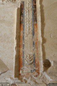 Israel, Cisjordanie, l'Hérodion, colline artificiellement exhaussée qui abrite les ruines d'un palais fortifié construit par le roi Hérode Ier le Grand (site classé Parc National), les fouilles de la loge royale du théâtre du roi Hérode ont été menées par le professeur Ehud Netzer et maintenant par Yakov Kalman, decorations en stuc